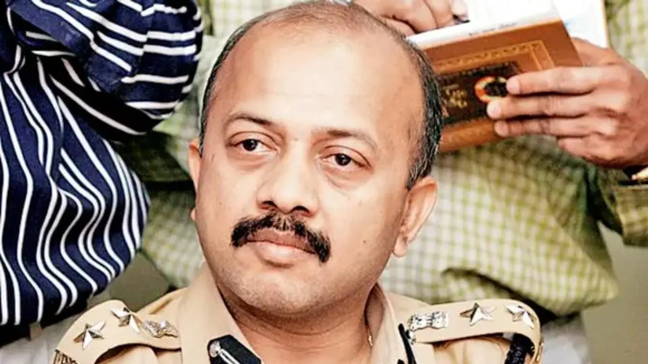 Archival photograph of Deven Bharti in Mumbai Police uniform during his Crime Branch years.